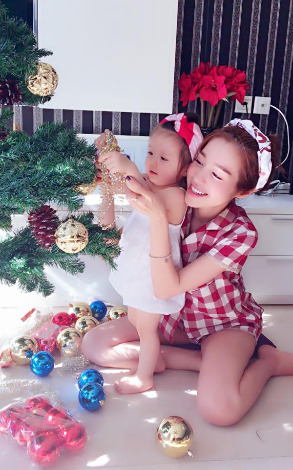 Thích mê vườn rau ban công của người đẹp nóng bỏng nhất nhì showbiz Việt - Ảnh 24. Thích mê vườn rau ban công của người đẹp nóng bỏng nhất nhì showbiz Việt - Ảnh 24.