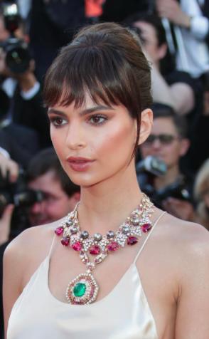 &ldquo;Sao&rdquo; v&agrave; những m&agrave;n khoe trang sức khủng - Ảnh 28.