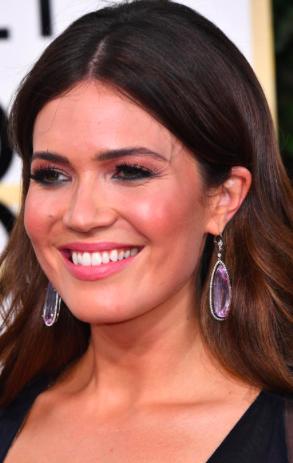 &ldquo;Sao&rdquo; v&agrave; những m&agrave;n khoe trang sức khủng - Ảnh 30.