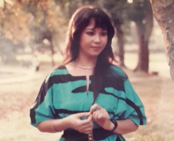 Nhan sắc khuynh thành thời trẻ của vợ ông trùm Phan Quân Người phán xử - Ảnh 2. Nhan sắc khuynh thành thời trẻ của vợ ông trùm Phan Quân Người phán xử - Ảnh 2.