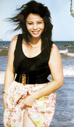 Nhan sắc khuynh thành thời trẻ của vợ ông trùm Phan Quân Người phán xử - Ảnh 8. Nhan sắc khuynh thành thời trẻ của vợ ông trùm Phan Quân Người phán xử - Ảnh 8.