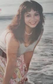 Nhan sắc khuynh thành thời trẻ của vợ ông trùm Phan Quân Người phán xử - Ảnh 13. Nhan sắc khuynh thành thời trẻ của vợ ông trùm Phan Quân Người phán xử - Ảnh 13.