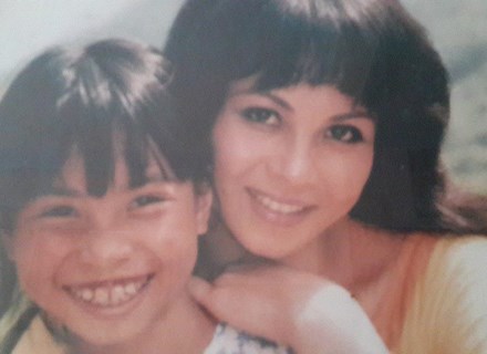 Nhan sắc khuynh thành thời trẻ của vợ ông trùm Phan Quân Người phán xử - Ảnh 17. Nhan sắc khuynh thành thời trẻ của vợ ông trùm Phan Quân Người phán xử - Ảnh 17.