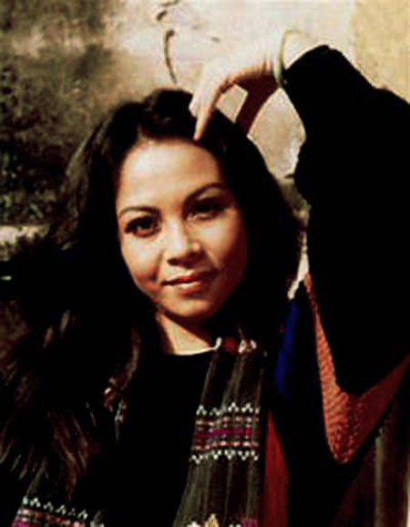 Nhan sắc khuynh thành thời trẻ của vợ ông trùm Phan Quân Người phán xử - Ảnh 25. Nhan sắc khuynh thành thời trẻ của vợ ông trùm Phan Quân Người phán xử - Ảnh 25.