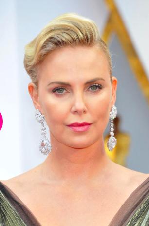 Những m&agrave;n đọ trang sức si&ecirc;u &ldquo;khủng&rdquo; của c&aacute;c sao - Ảnh 2.