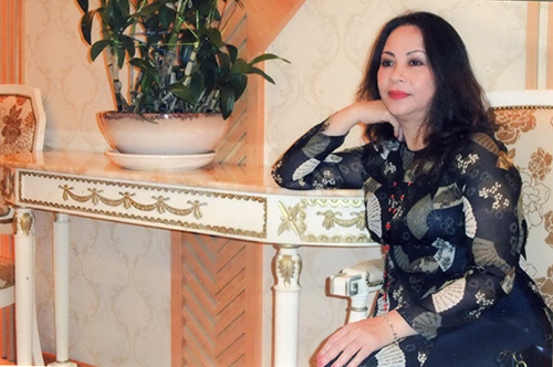 Nhan sắc khuynh thành thời trẻ của vợ ông trùm Phan Quân Người phán xử - Ảnh 29. Nhan sắc khuynh thành thời trẻ của vợ ông trùm Phan Quân Người phán xử - Ảnh 29.