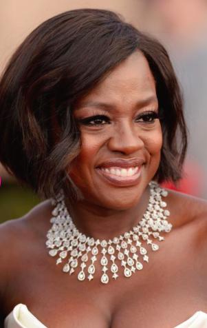 Những m&agrave;n đọ trang sức si&ecirc;u &ldquo;khủng&rdquo; của c&aacute;c sao - Ảnh 18.