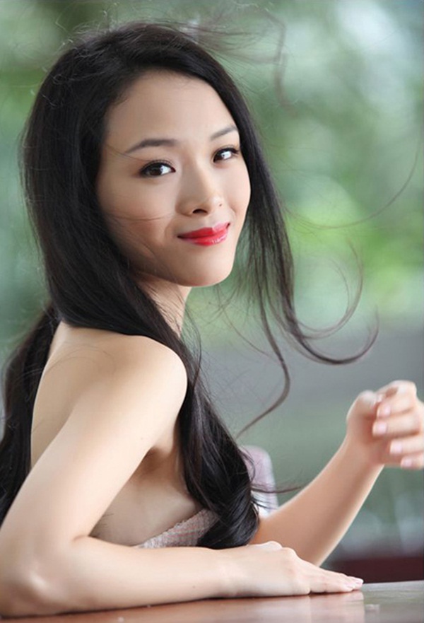 Dàn chân dài nóng bỏng và vết trượt dài dẫn tới vòng lao lí - Ảnh 20. Dàn chân dài nóng bỏng và vết trượt dài dẫn tới vòng lao lí - Ảnh 20.