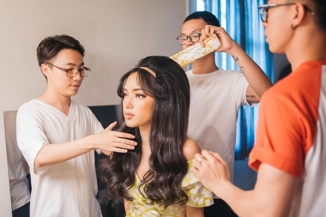 Diễn vi&ecirc;n &ldquo;Em chưa 18&rdquo; đọ d&aacute;ng c&ugrave;ng Diễm My 9X, Chi Pu - Ảnh 14.