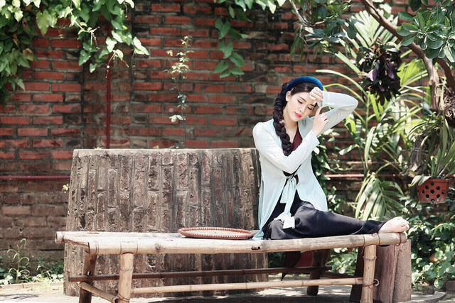 Hot girl H&agrave; Min &ldquo;h&oacute;a th&acirc;n&rdquo; ấn tượng th&agrave;nh c&ocirc; Tấm y&ecirc;u kiều - Ảnh 4.