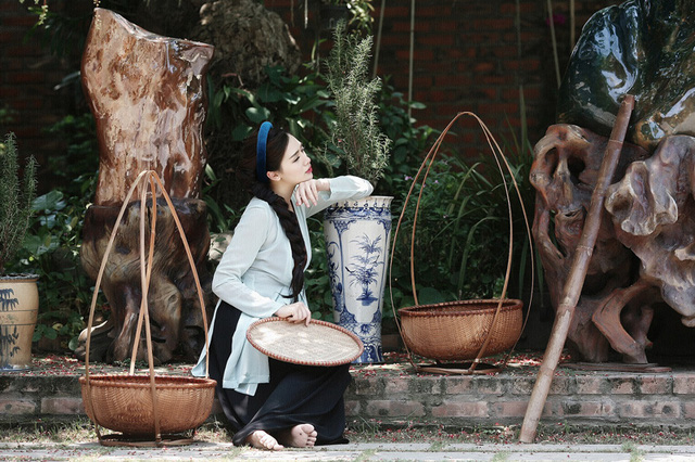 Hot girl H&agrave; Min &ldquo;h&oacute;a th&acirc;n&rdquo; ấn tượng th&agrave;nh c&ocirc; Tấm y&ecirc;u kiều - Ảnh 16.