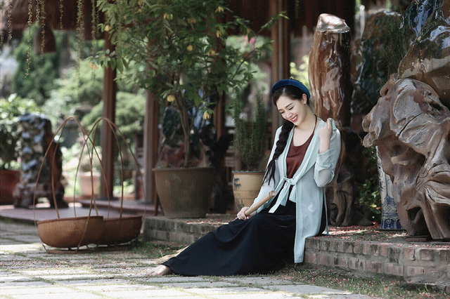 Hot girl H&agrave; Min &ldquo;h&oacute;a th&acirc;n&rdquo; ấn tượng th&agrave;nh c&ocirc; Tấm y&ecirc;u kiều - Ảnh 20.