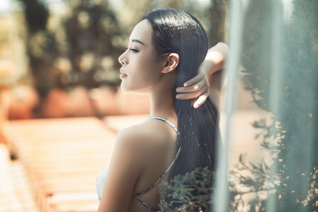 Nhan sắc “gái ba con” xinh như hoa hậu của bà xã nghệ sĩ Việt Hoàn - Ảnh 18. Nhan sắc “gái ba con” xinh như hoa hậu của bà xã nghệ sĩ Việt Hoàn - Ảnh 18.