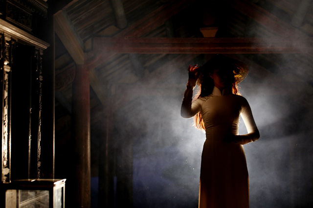 Ngẩn ngơ nhan sắc “Nàng thơ xứ Huế” Ngọc Trân khi tái xuất làm MC - Ảnh 30. Ngẩn ngơ nhan sắc “Nàng thơ xứ Huế” Ngọc Trân khi tái xuất làm MC - Ảnh 30.