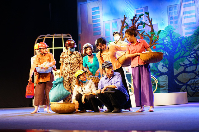 Khi NSƯT Chí Trung “mượn răng giả” đi… “ra mắt bố vợ” - Ảnh 2.