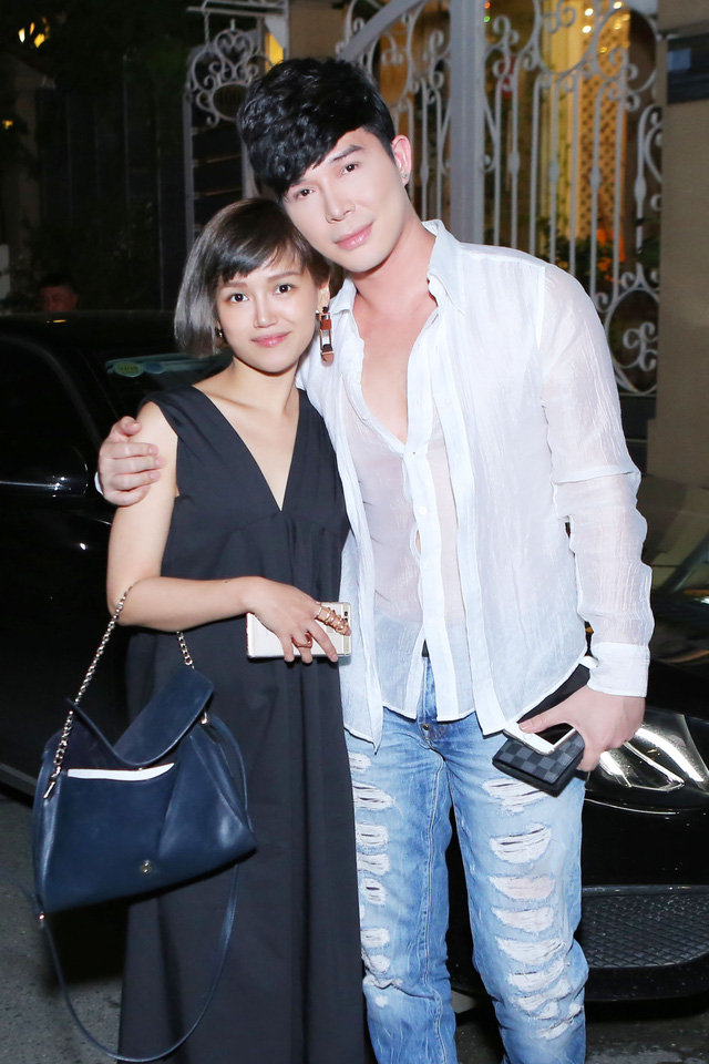 Nathan Lee bị trộm bẻ khóa nhà khi đang đi từ thiện cùng em gái - Ảnh 2. Nathan Lee bị trộm bẻ khóa nhà khi đang đi từ thiện cùng em gái - Ảnh 2.