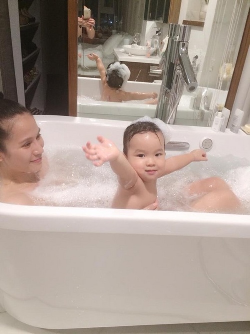 Mỹ nhân Việt khoe ảnh nude trong bồn tắm: Sự thật ngã ngửa - Ảnh 38.