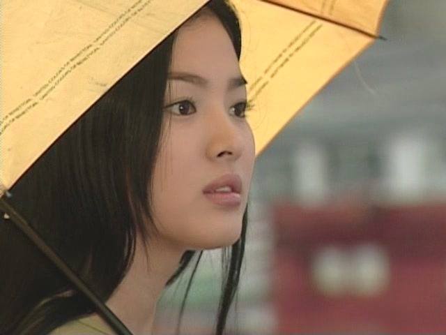 H&agrave;nh tr&igrave;nh nhan sắc của Song Hye Kyo trong 20 năm tham gia l&agrave;ng giải tr&iacute; - Ảnh 12.