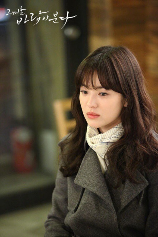 H&agrave;nh tr&igrave;nh nhan sắc của Song Hye Kyo trong 20 năm tham gia l&agrave;ng giải tr&iacute; - Ảnh 56.