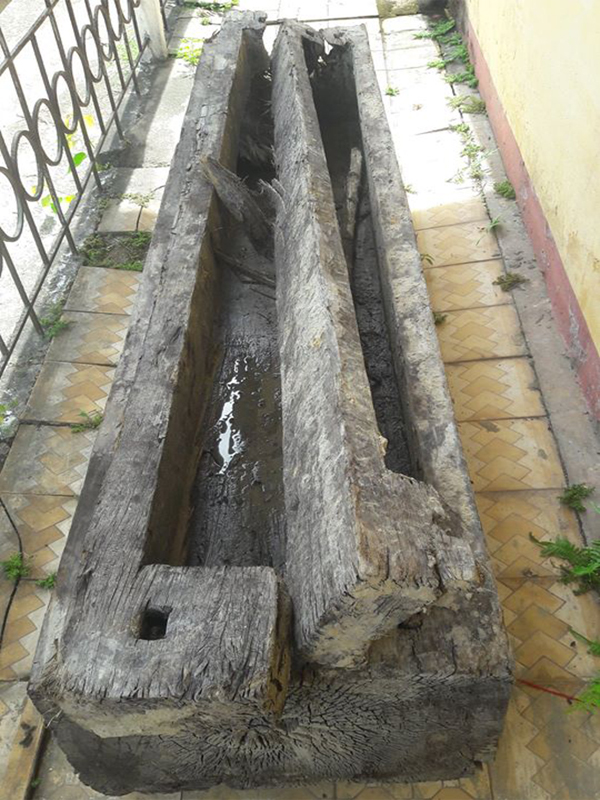 Phát hiện ngôi mộ cổ độc mộc chứa nhiều bình gốm - Ảnh 10. Phát hiện ngôi mộ cổ độc mộc chứa nhiều bình gốm - Ảnh 10.