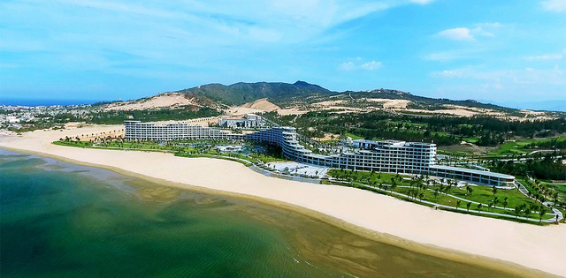 Lệ Quyên, Bằng Kiều, Minh Tuyết hội tụ trong đêm nhạc của “ông lớn” bất động sản FLC Group - Ảnh 4. Lệ Quyên, Bằng Kiều, Minh Tuyết hội tụ trong đêm nhạc của “ông lớn” bất động sản FLC Group - Ảnh 4.