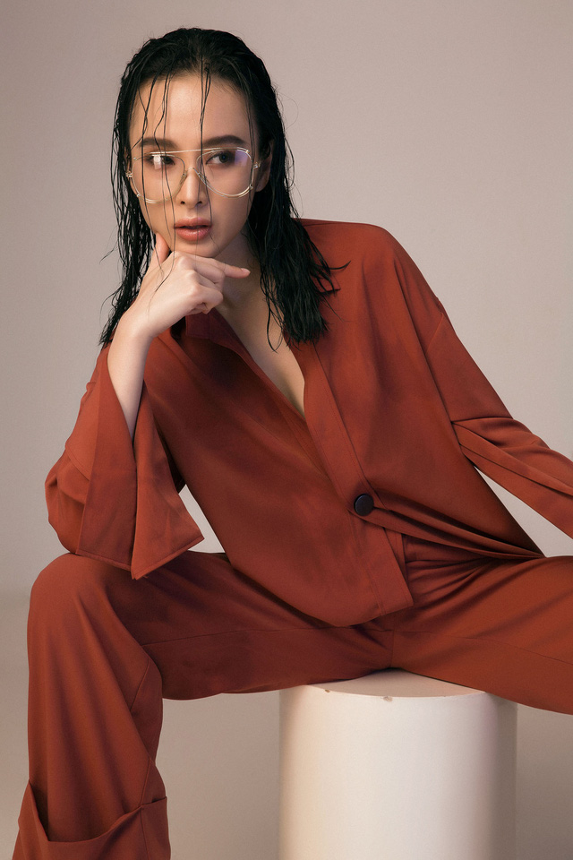 Angela Phương Trinh n&oacute;ng bỏng b&ecirc;n bạn trai cũ của Vũ Ngọc Anh - Ảnh 12.