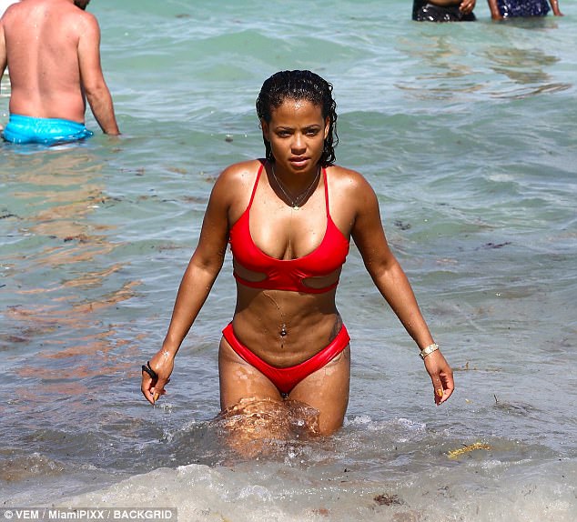 Christina Milian - gái một con trông mòn con mắt - Ảnh 12.