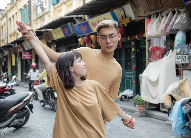 Chuyện t&igrave;nh &ldquo;cọc t&igrave;m tr&acirc;u&rdquo; của c&ocirc; g&aacute;i 1m48 v&agrave; ch&agrave;ng trai 1m80 - Ảnh 10.