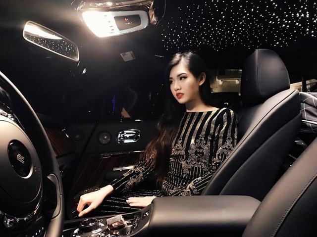Cô gái giàu có, sành điệu nổi bật “Hội con nhà giàu Việt Nam” - Ảnh 34.