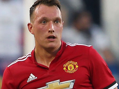 Với Phil Jones, Mourinho đã tìm thấy ‘John Terry của Man United’ - Ảnh 1.