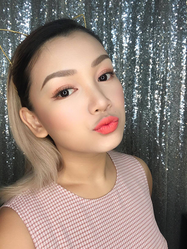 Cười thắt ruột với 101 kiểu lông mày sáng tạo của chị em - Ảnh 20.