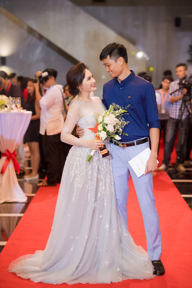 &ldquo;Lương Bổng&rdquo; kh&ocirc;ng mong Người ph&aacute;n xử c&oacute; phần 2, &ldquo;c&ocirc; Đẩu&rdquo; trẻ trung b&ecirc;n bạn g&aacute;i - Ảnh 20.