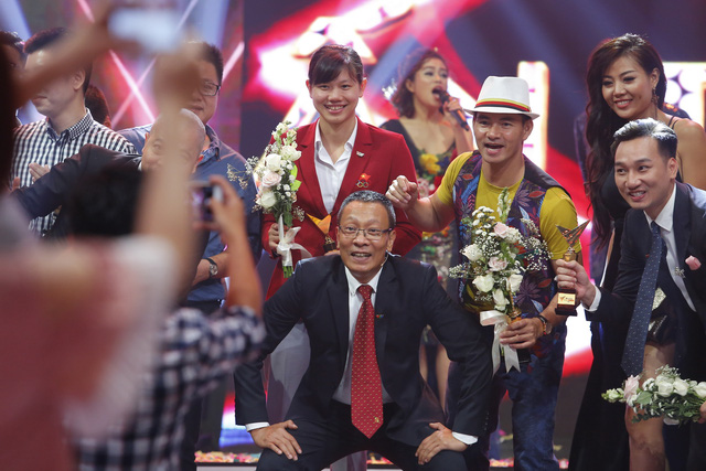 &ldquo;Lương Bổng&rdquo; kh&ocirc;ng mong Người ph&aacute;n xử c&oacute; phần 2, &ldquo;c&ocirc; Đẩu&rdquo; trẻ trung b&ecirc;n bạn g&aacute;i - Ảnh 22.