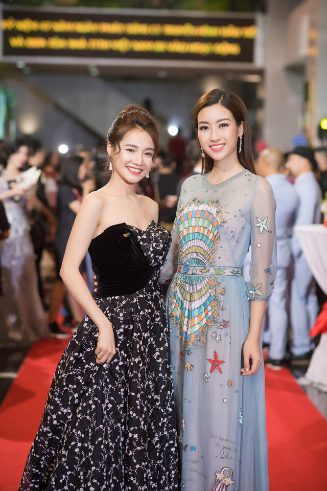 &ldquo;Lương Bổng&rdquo; kh&ocirc;ng mong Người ph&aacute;n xử c&oacute; phần 2, &ldquo;c&ocirc; Đẩu&rdquo; trẻ trung b&ecirc;n bạn g&aacute;i - Ảnh 30.