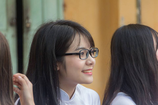 Lại xuất hiện một “thiên thần áo dài trắng” gây thương nhớ - Ảnh 6. Lại xuất hiện một “thiên thần áo dài trắng” gây thương nhớ - Ảnh 6.