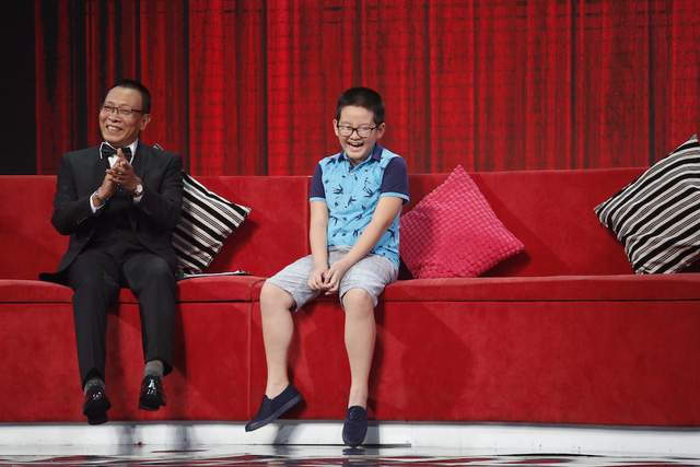 Ồn &agrave;o mạng x&atilde; hội từ chuyện vợ Xu&acirc;n Bắc cho đến mẫu gầy trơ xương - Ảnh 12.