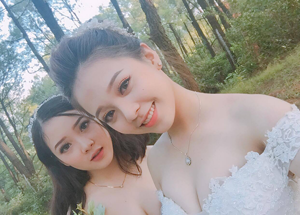 Sự thật về cặp cô dâu và phù dâu “xinh nhất Facebook” - Ảnh 4. Sự thật về cặp cô dâu và phù dâu “xinh nhất Facebook” - Ảnh 4.