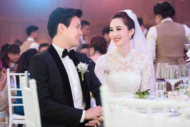 Khoảnh khắc ngọt ngào của Đặng Thu Thảo và chồng trong hôn lễ - Ảnh 18.