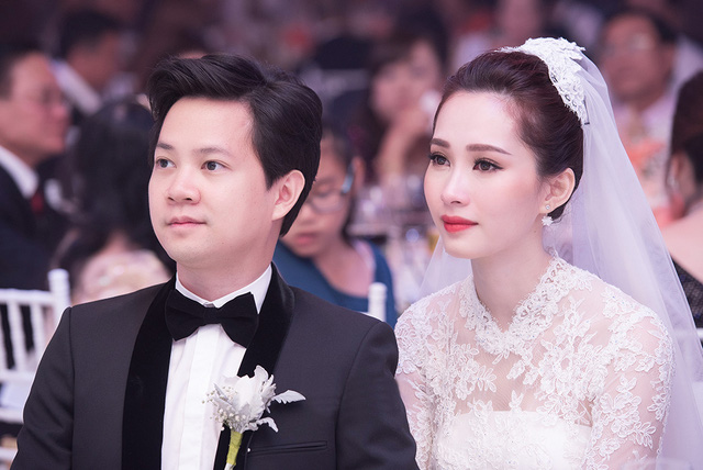 Khoảnh khắc ngọt ngào của Đặng Thu Thảo và chồng trong hôn lễ - Ảnh 24.