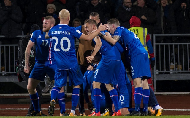 Iceland lại gây sốt khi trở thành quốc gia nhỏ nhất từng dự World Cup - Ảnh 3. Iceland lại gây sốt khi trở thành quốc gia nhỏ nhất từng dự World Cup - Ảnh 3.