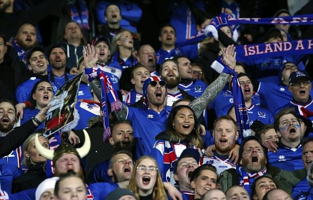 Iceland lại gây sốt khi trở thành quốc gia nhỏ nhất từng dự World Cup - Ảnh 5. Iceland lại gây sốt khi trở thành quốc gia nhỏ nhất từng dự World Cup - Ảnh 5.