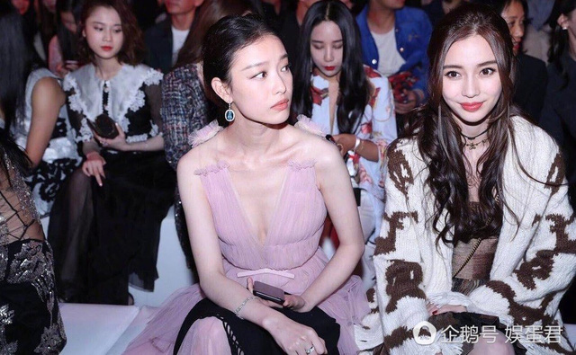 Gái một con Angelababy hoá công chúa, đọ sắc cùng dàn sao Hoa ngữ - Ảnh 32. Gái một con Angelababy hoá công chúa, đọ sắc cùng dàn sao Hoa ngữ - Ảnh 32.