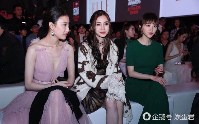 Gái một con Angelababy hoá công chúa, đọ sắc cùng dàn sao Hoa ngữ - Ảnh 36. Gái một con Angelababy hoá công chúa, đọ sắc cùng dàn sao Hoa ngữ - Ảnh 36.