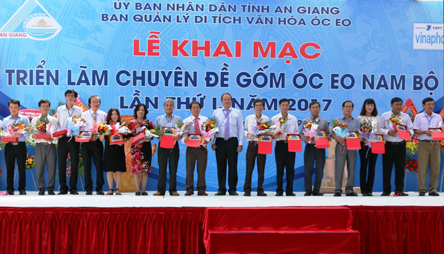 Trưng bày gần 1.000 hiện vật Gốm Óc Eo Nam Bộ - Ảnh 2. Trưng bày gần 1.000 hiện vật Gốm Óc Eo Nam Bộ - Ảnh 2.