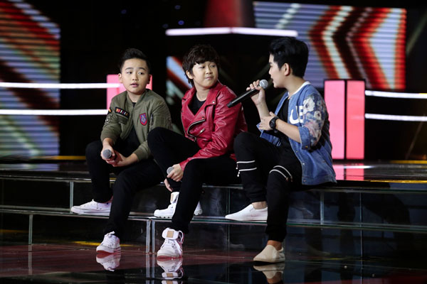 Ca sĩ Hương Tr&agrave;m xin lỗi v&igrave; đ&atilde; g&acirc;y &aacute;p lực cho học tr&ograve; - Ảnh 8.