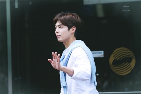 Hé lộ bí ẩn ‘bạn trai quốc dân’ Park Bo Gum từng được cứu sống nhờ thầy tu - Ảnh 2.