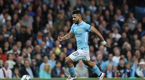 SỐC: Aguero di chuyển trong nhà còn khó, phải nghỉ lâu hơn dự kiến - Ảnh 2.