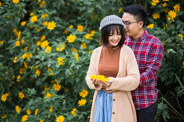 Chia tay 4 năm, cặp đ&ocirc;i t&aacute;i hợp với bộ ảnh ngọt ng&agrave;o - Ảnh 2.