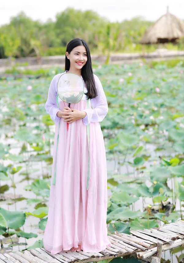 Vóc dáng nuột nà, nóng bỏng của thiếu nữ 18 tuổi Sài Gòn - Ảnh 12. Vóc dáng nuột nà, nóng bỏng của thiếu nữ 18 tuổi Sài Gòn - Ảnh 12.