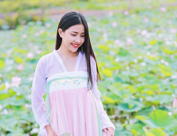 Vóc dáng nuột nà, nóng bỏng của thiếu nữ 18 tuổi Sài Gòn - Ảnh 14. Vóc dáng nuột nà, nóng bỏng của thiếu nữ 18 tuổi Sài Gòn - Ảnh 14.